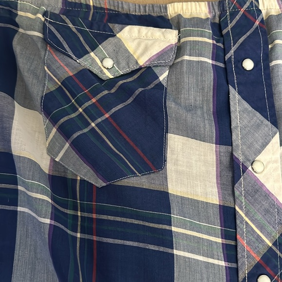 One of a kind pearl snap halter top - Picture 2 of 7